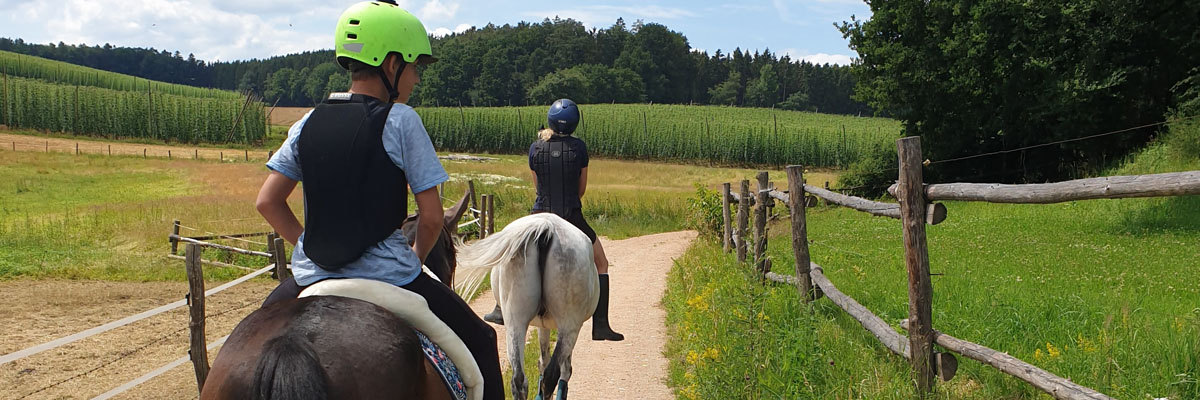 Slider 2020 Tourismus Wanderreiten